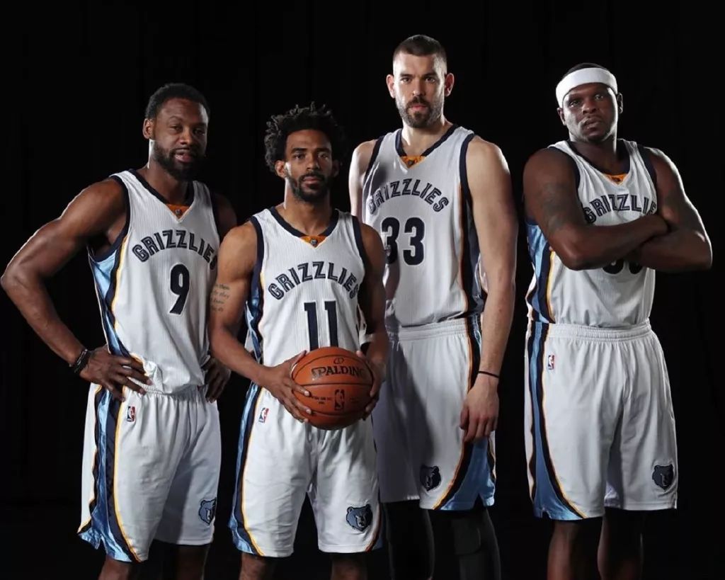 TA：利物浦计划与萨拉赫会谈，斯洛特依然得到更衣室支持（TA：利物浦拟与萨拉赫面谈，斯洛特继续获更衣室力挺）