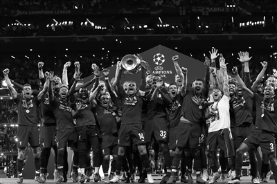 巴媒：申花敲定大阪樱花前锋拉唐，签约3年转会费200万欧（巴西媒体：申花已签下大阪樱花前锋拉唐，3年合同，转会费200万欧元）