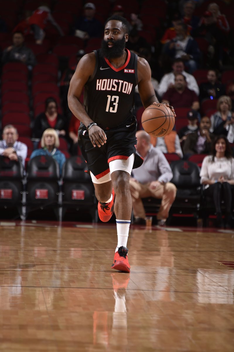 2011年至今欧冠门将失误丢球榜：诺伊尔10次居首，奥纳纳在列（2011年至今欧冠门将失误致丢球榜：诺伊尔以10次领跑，奥纳纳上榜）