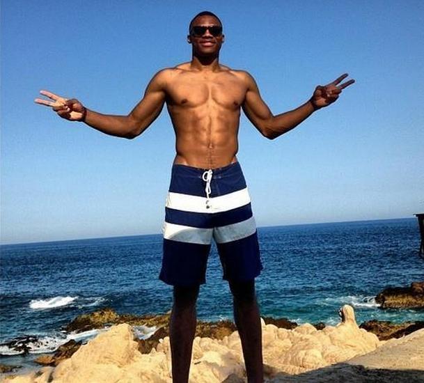 前米兰门将：圣地亚哥很难在意甲立足；球队真的很缺一名中锋（前米兰门神直言：圣地亚哥难在意甲站稳脚跟，球队亟需一名中锋）