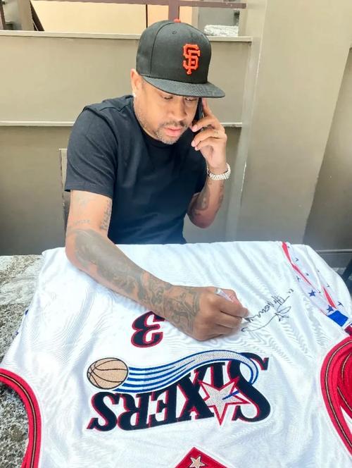 埃贝尔：孔帕尼是我最棒的签约之一，他对足球有清晰的思路（埃贝尔称孔帕尼为最成功引援之一：足球理念清晰）