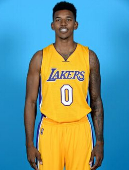 都体：尤文正在考虑冬窗追扎卡，桑德兰要价2000万欧（都体：尤文酝酿冬窗引进扎卡，桑德兰标价2000万欧元）