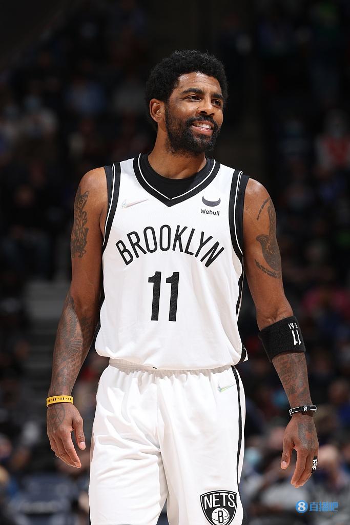 乔治压哨绝杀成为全场焦点（乔治压哨绝杀抢尽风头）