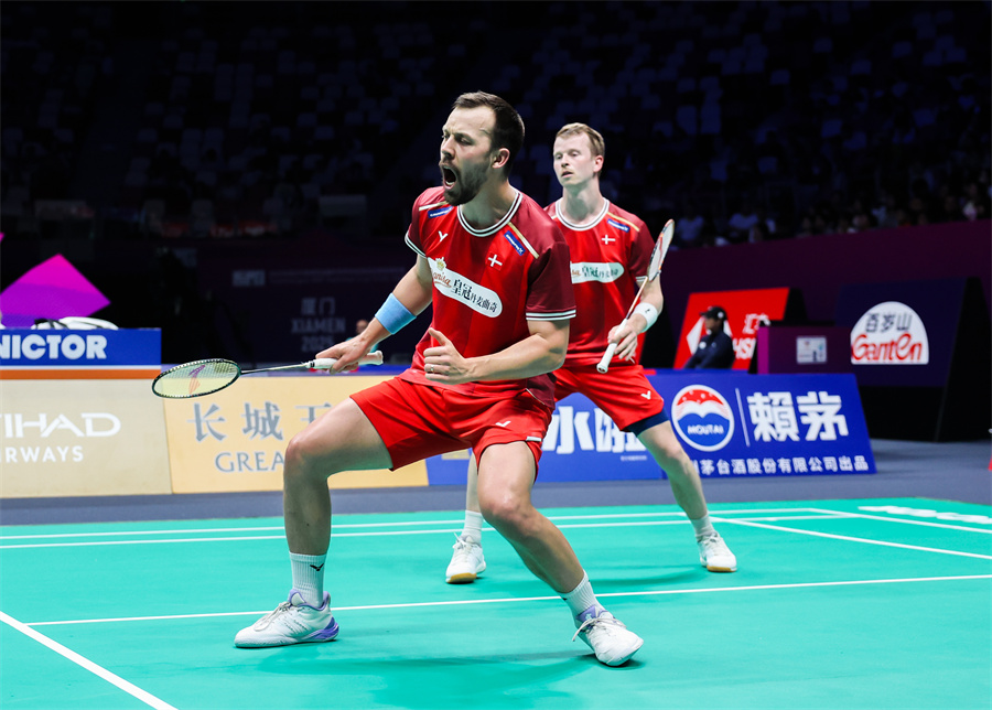 逐渐接过前 逐渐接过前